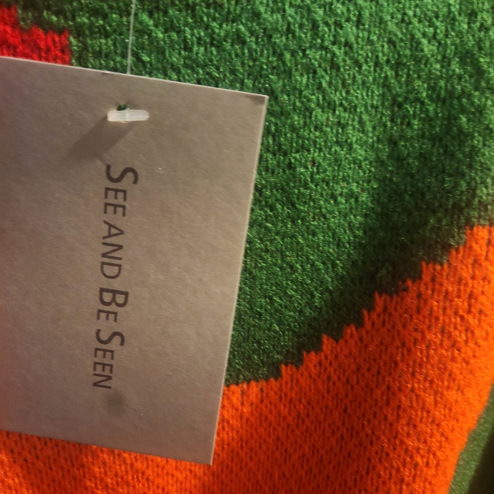 Abstract Sweater - Picture 4 of 4